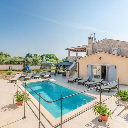 펜션 Awesome In Pula With Wifi *