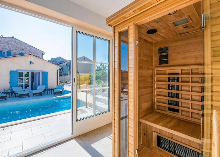 Awesome Home In Pula With Wifi Pula