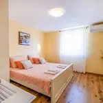 Holiday home Lovely Home In Pula With Sauna *