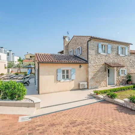 Awesome Home In Pula With Wifi Holiday home Pula