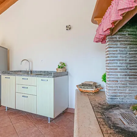 Awesome Home In Pula With Wifi Holiday home Pula