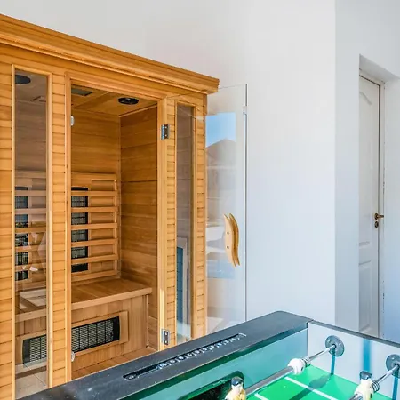 Awesome Home In Pula With Wifi Holiday home *