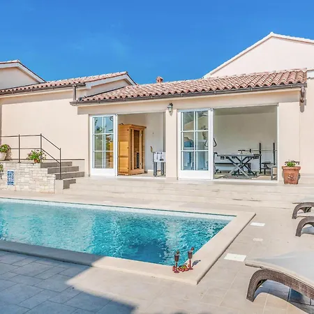 Awesome Home In Pula With Wifi Holiday home