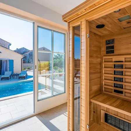Lovely Home In Pula With Sauna Pula